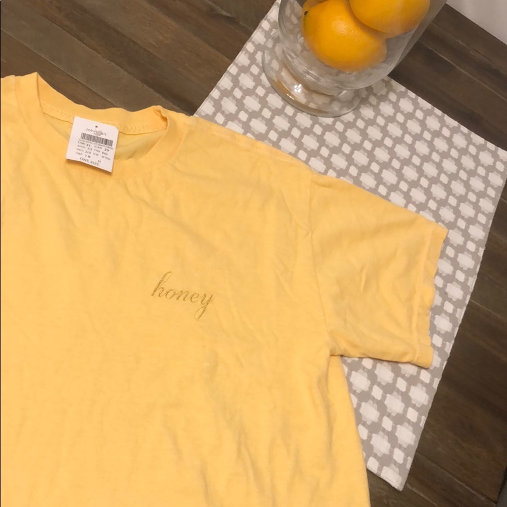 Brandy Melville Honey T-shirt